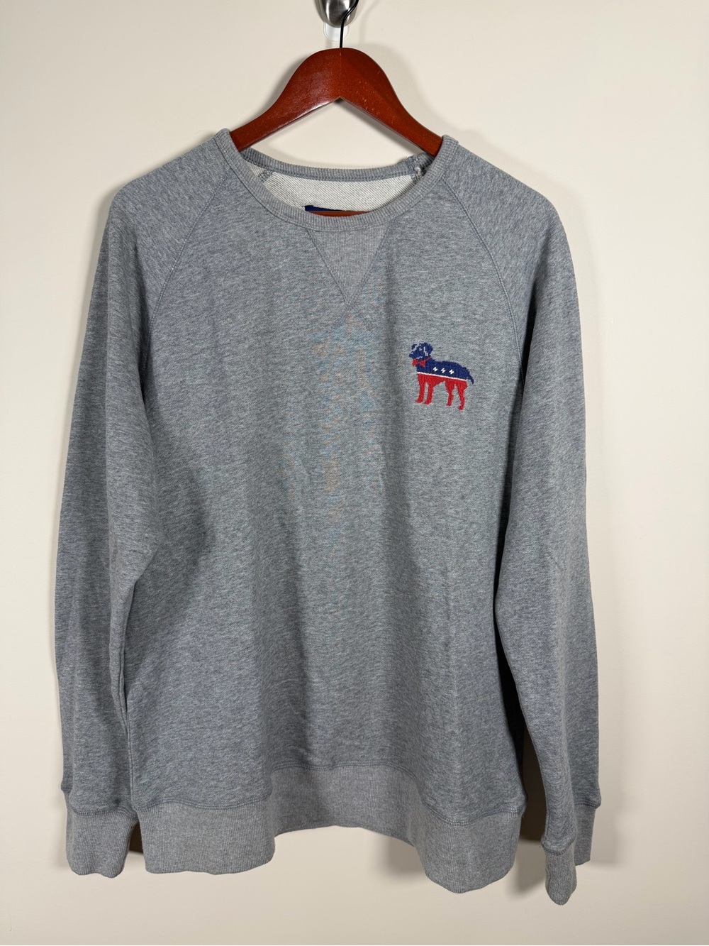 Harding Lane Men'sCrewneck Sweatshirt with Small Stars & Stripes Dog Embroidery